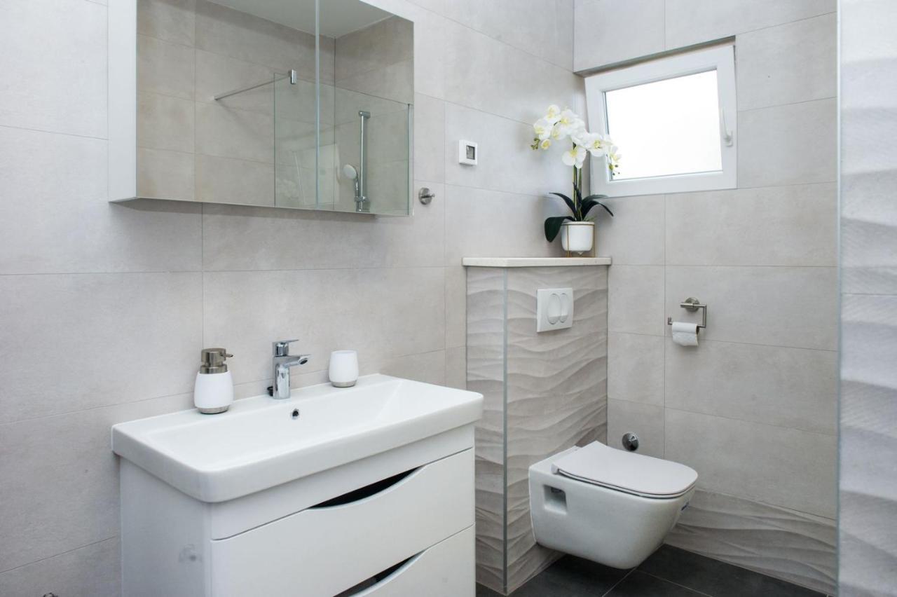 Apartment Lux Elba Kaštela Extérieur photo
